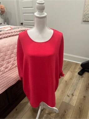 Scoop Neck Women's Tunic in Bright Red
